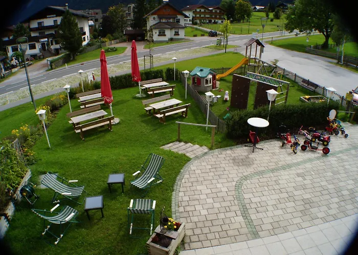 Familienhotel: Hotel-Pension Sonneck